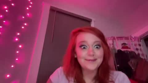 Minxie Monroe online show from June 2026 04:41:02 AM