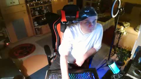 google5001 online show from December 2025 06:59:02 PM