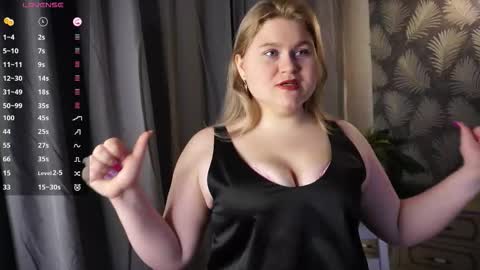 Snapshot of gorgeous_beaux chatting on November 2025 03:34:02 PM Sexy Mona 3 online show from November 2025 03:34:02 PM