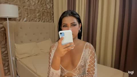 Snapshot of gorgeous_dark_luna chatting on March 2025 06:59:02 PM RIANA online show from March 2025 06:59:02 PM
