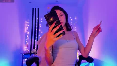 i am Jessi  I love animals and drawing I hope to get along with everyone. XOXO online show from February 2026 07:47:02 PM