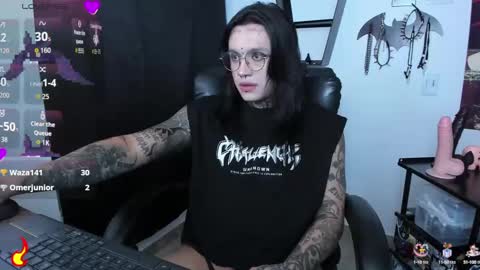 Snapshot of goth_ink chatting on September 2025 10:01:02 PM Goth Ink online show from September 2025 10:01:02 PM