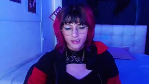 Snapshot of goth_minerva chatting on October 2025 02:39:02 PM goth_minerva online show from October 2025 02:39:02 PM