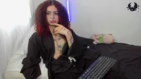 Snapshot of goth_ru chatting on January 2025 06:49:01 PM Russ online show from January 2025 06:49:01 PM