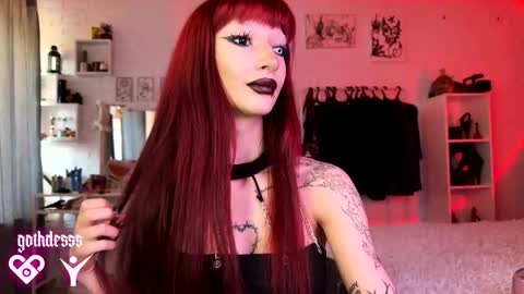    online show from October 2025 05:54:02 AM