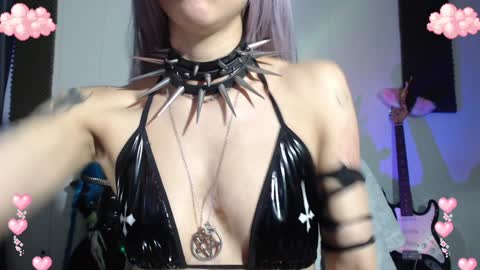        online show from December 2024 04:39:01 AM