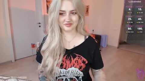 traumfrau Kira angel face devil eyes I SELL A LOT VIDEO IN GALLERY online show from March 2026 11:21:02 AM