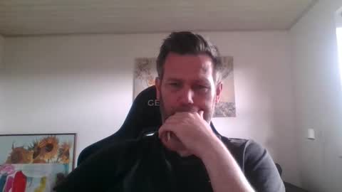 Snapshot of gottalop chatting on June 2026 11:27:02 AM gottalop online show from June 2026 11:27:02 AM