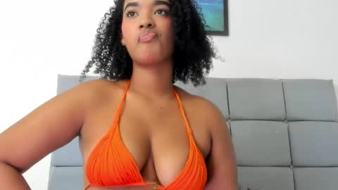 grace_browm1 online show from September 2025 04:05:02 AM