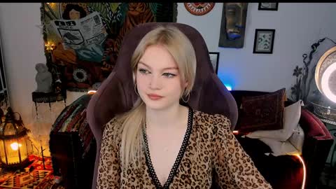 Grace Glamour online show from December 2024 05:38:02 AM