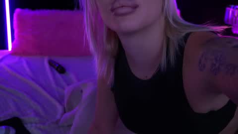 Grace online show from February 2025 09:11:02 PM