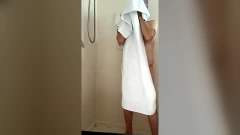 Snapshot of grandpawoody_69 chatting on July 2026 01:37:01 PM grandpawoody_69 online show from July 2026 01:37:01 PM
