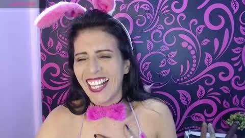 Snapshot of great_pussy20 chatting on January 2025 12:33:01 PM Isabella online show from January 2025 12:33:01 PM