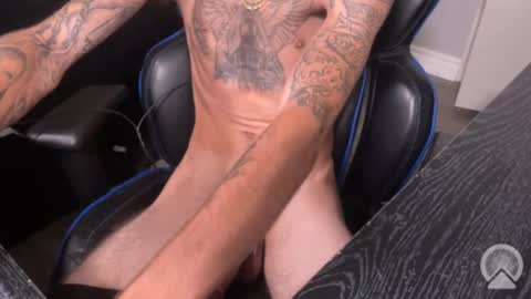 Mr. Heavy online show from October 2025 03:35:01 PM