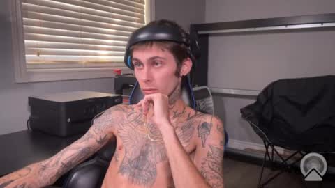 Mr. Heavy online show from November 2025 04:30:02 PM