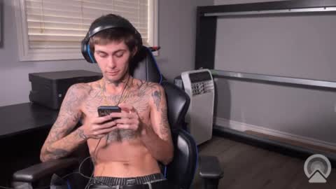 Mr. Heavy online show from November 2025 03:45:02 PM