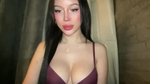 Marie Pelie online show from December 2025 06:36:01 PM