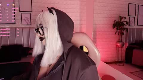   online show from September 2025 07:17:01 PM