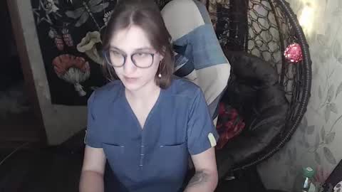 Lina online show from March 2026 06:23:02 PM