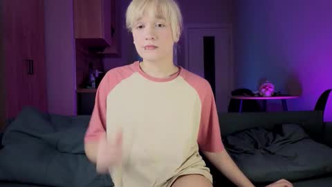 Greg-independent model online show from October 2025 08:42:01 PM