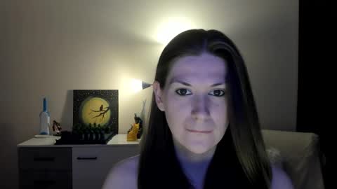 Greta online show from October 2025 09:03:02 PM