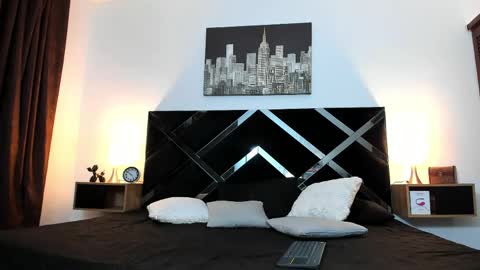 Benjamin online show from April 2026 03:22:01 AM