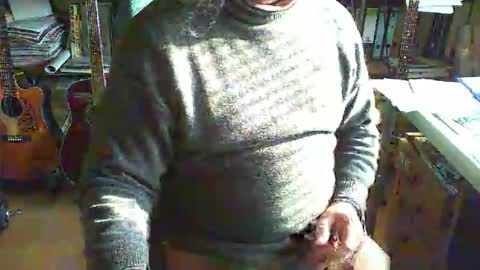 greyhounddog online show from April 2026 04:05:02 PM