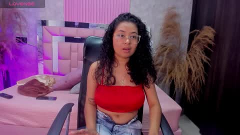 Snapshot of griselle_rousse chatting on October 2025 07:27:01 PM online show from October 2025 07:27:01 PM