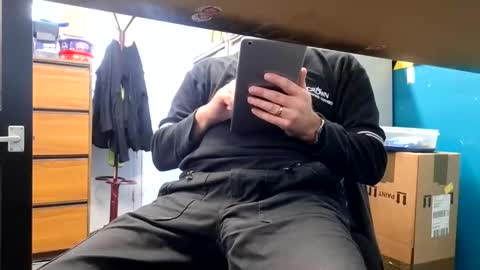 Snapshot of grumpy271 chatting on October 2025 02:52:02 PM grumpy271 online show from October 2025 02:52:02 PM