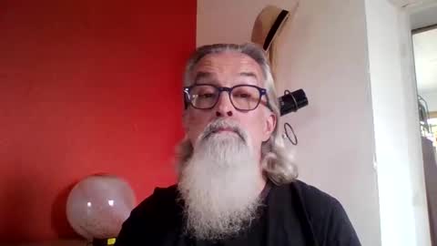 Grybear online show from October 2025 12:06:01 PM