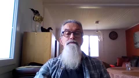 Grybear online show from February 2026 12:00:01 PM