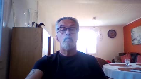 Grybear online show from April 2026 08:06:01 AM