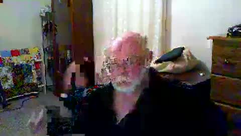 Snapshot of gtnolder60 chatting on October 2025 03:05:01 AM Gary online show from October 2025 03:05:01 AM