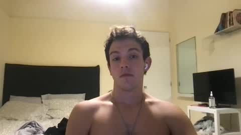 guapogringo03 online show from September 2025 10:00:01 PM