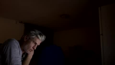 guardiannif_ online show from February 2025 12:06:01 AM