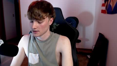 Snapshot of gucciboi4 chatting on January 2025 04:22:02 AM gucciboi4 online show from January 2025 04:22:02 AM