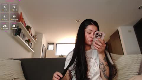 Elena online show from October 2025 07:47:02 PM