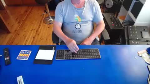 Snapshot of guesswhatigot2 chatting on December 2024 08:22:01 AM guesswhatigot2 online show from December 2024 08:22:01 AM