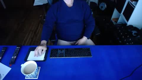 Snapshot of guesswhatigot2 chatting on January 2025 11:21:02 AM guesswhatigot2 online show from January 2025 11:21:02 AM