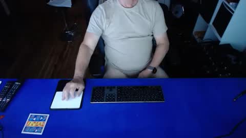 Snapshot of guesswhatigot2 chatting on January 2025 10:29:02 AM guesswhatigot2 online show from January 2025 10:29:02 AM