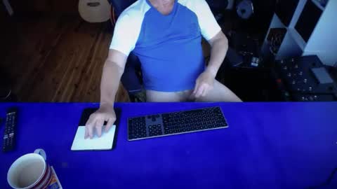 Snapshot of guesswhatigot2 chatting on March 2025 06:32:01 AM guesswhatigot2 online show from March 2025 06:32:01 AM