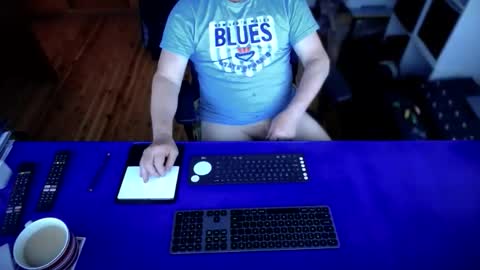 Snapshot of guesswhatigot2 chatting on September 2025 03:41:01 AM guesswhatigot2 online show from September 2025 03:41:01 AM