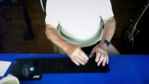 guesswhatigot2 online show from April 2026 12:22:02 PM