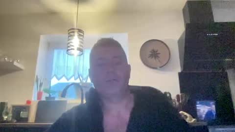 guil0 online show from October 2025 10:24:01 AM