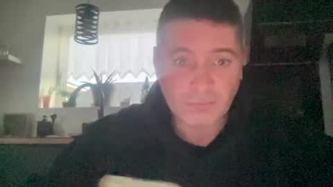 guil0 online show from February 2026 09:08:01 PM