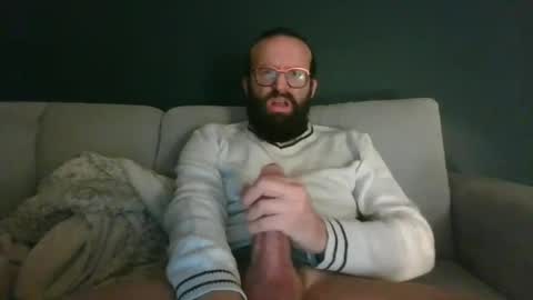 Snapshot of guillaume86 chatting on February 2025 08:05:01 PM guillaume86 online show from February 2025 08:05:01 PM