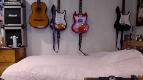 Snapshot of guitarsexgod chatting on January 2025 06:15:02 AM Mario online show from January 2025 06:15:02 AM