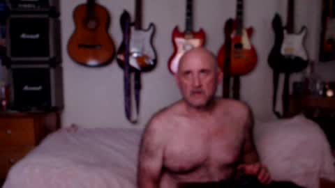 Snapshot of guitarsexgod chatting on January 2025 12:38:02 AM Mario online show from January 2025 12:38:02 AM