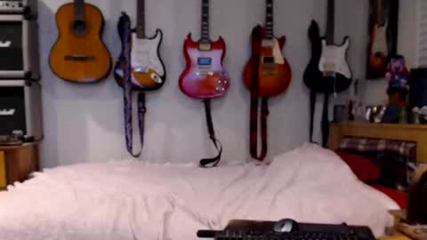 Snapshot of guitarsexgod chatting on January 2025 09:02:01 AM Mario online show from January 2025 09:02:01 AM