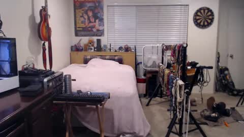 Mario online show from October 2025 07:17:01 AM